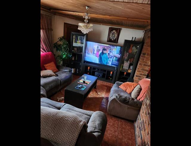 3 BEDROOM HOUSE FOR SALE IN PALM SPRINGS